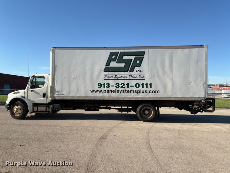 image for item DQ7878 2013 Freightliner M2 106 box truck