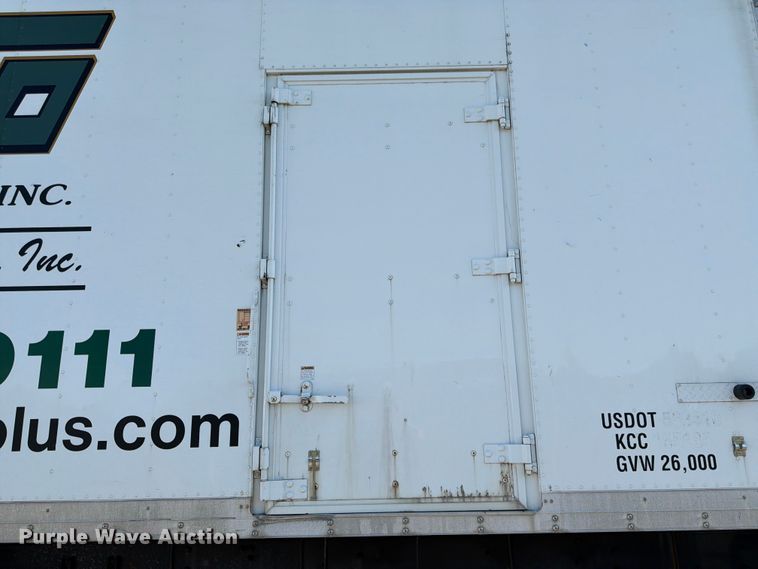 image for item DQ7878 2013 Freightliner M2 106 box truck