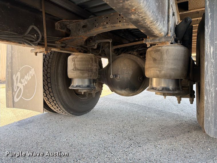 image for item DQ7878 2013 Freightliner M2 106 box truck