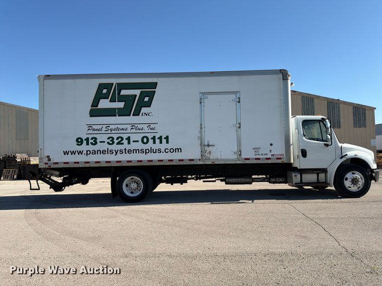 image for item DQ7879 2016 Freightliner M2 106 box truck