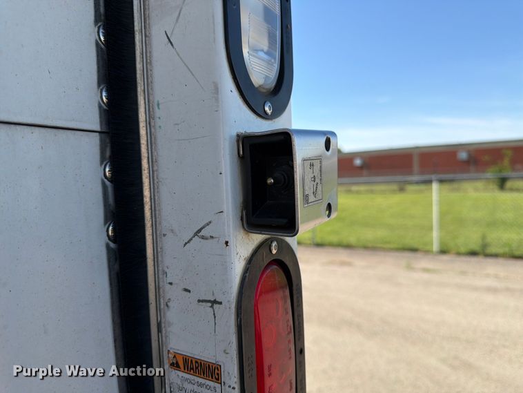 image for item DQ7879 2016 Freightliner M2 106 box truck