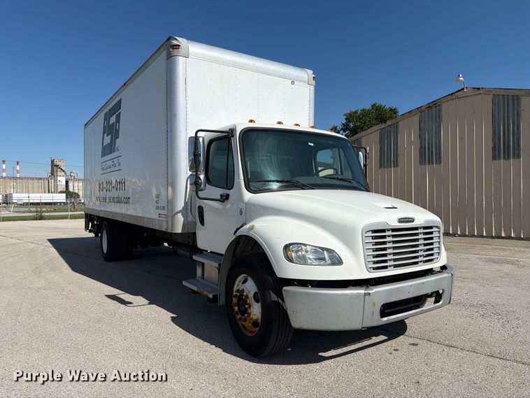 image for item DQ7880 2013 Freightliner M2 106 box truck