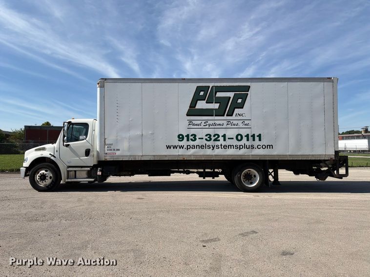 image for item DQ7880 2013 Freightliner M2 106 box truck