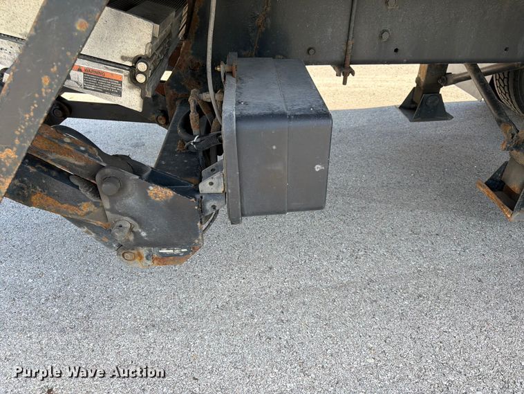 image for item DQ7880 2013 Freightliner M2 106 box truck