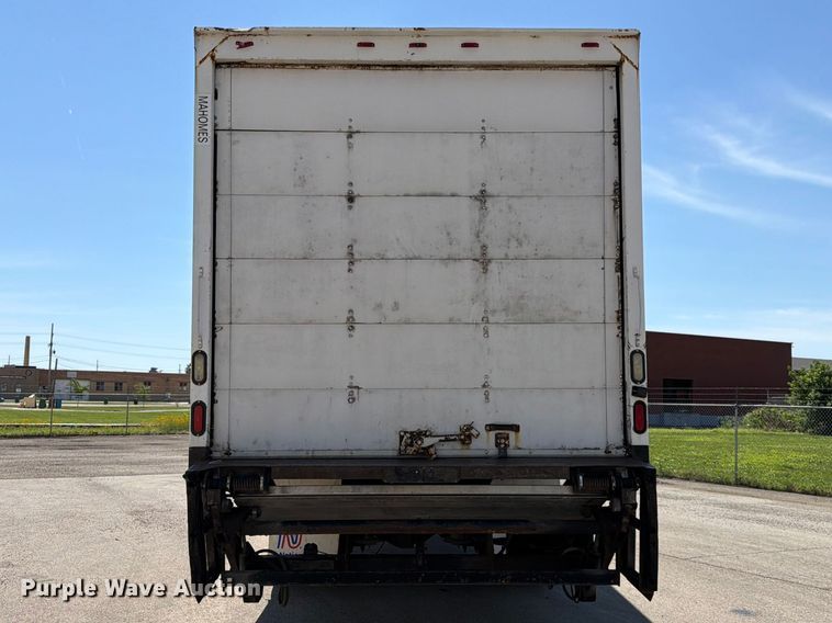 image for item DQ7882 2013 Freightliner M2 106 box truck