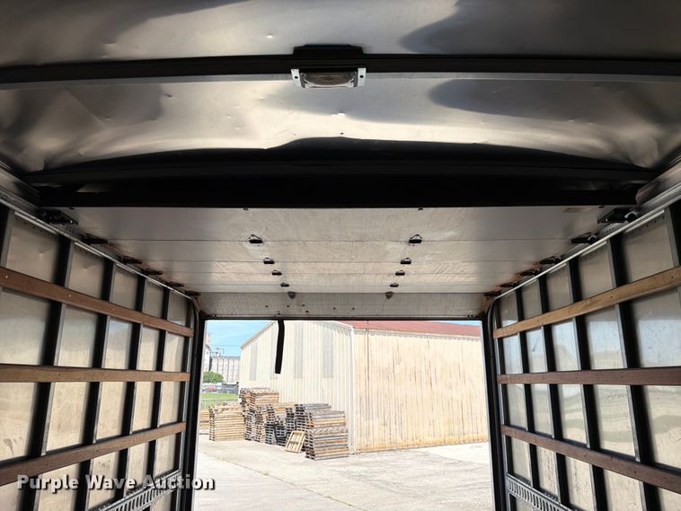 image for item DQ7883 2019 Isuzu NPR-XD Crew Cab box Truck