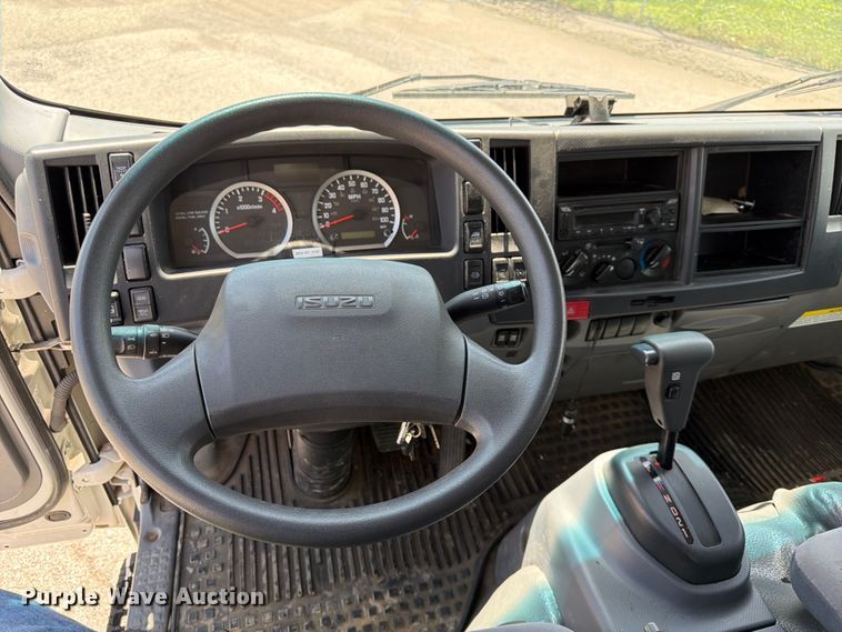 image for item DQ7883 2019 Isuzu NPR-XD Crew Cab box Truck
