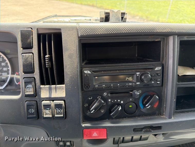 image for item DQ7883 2019 Isuzu NPR-XD Crew Cab box Truck