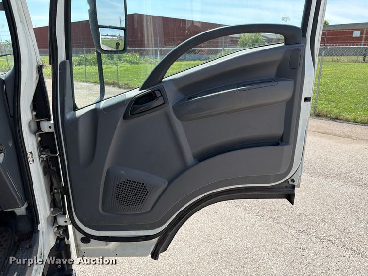 image for item DQ7883 2019 Isuzu NPR-XD Crew Cab box Truck