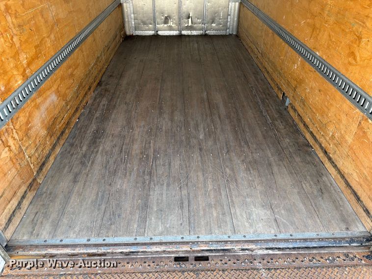 image for item DQ7884 2019 Isuzu NPR-XD Crew Cab box truck