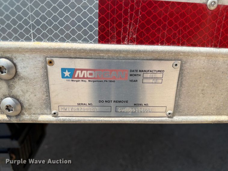 image for item DQ7884 2019 Isuzu NPR-XD Crew Cab box truck