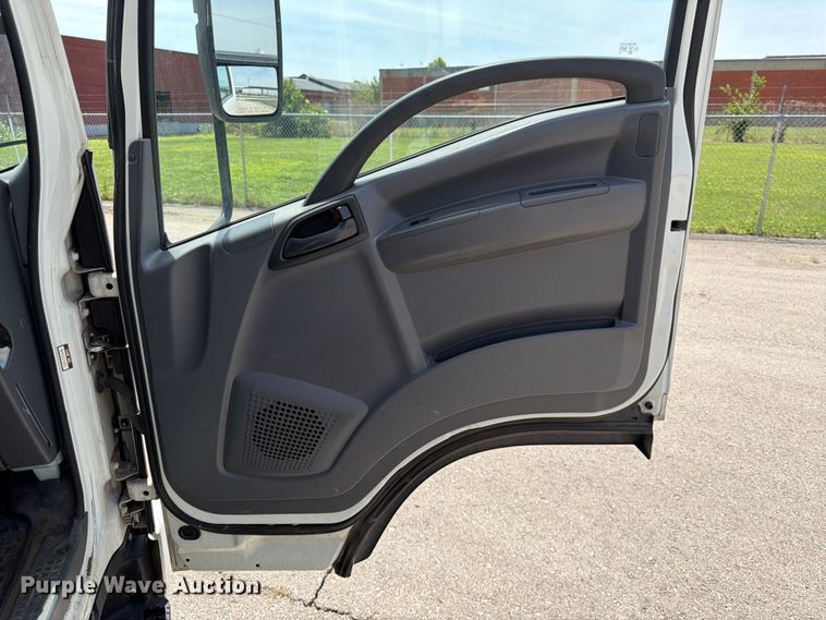 image for item DQ7884 2019 Isuzu NPR-XD Crew Cab box truck