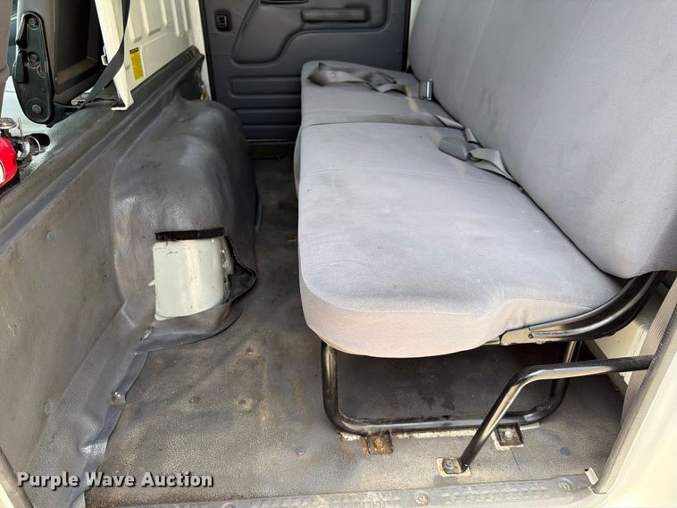 image for item DQ7884 2019 Isuzu NPR-XD Crew Cab box truck