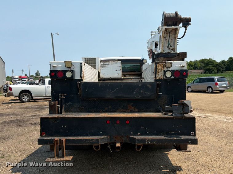 image for item DQ7941 2007 Ford F650 Super Duty utility / service truck