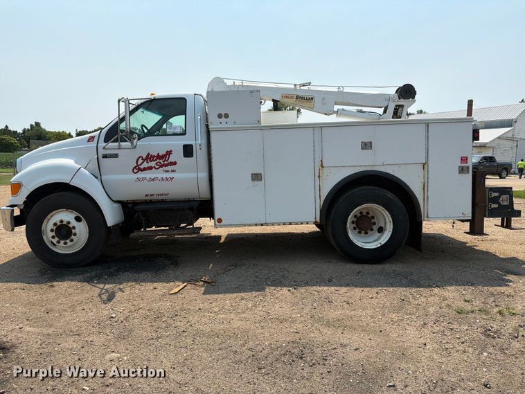 image for item DQ7941 2007 Ford F650 Super Duty utility / service truck