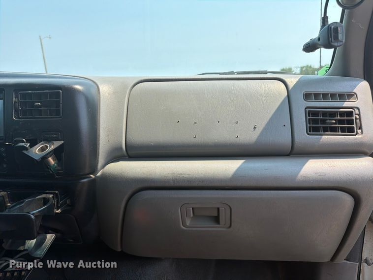 image for item DQ7941 2007 Ford F650 Super Duty utility / service truck