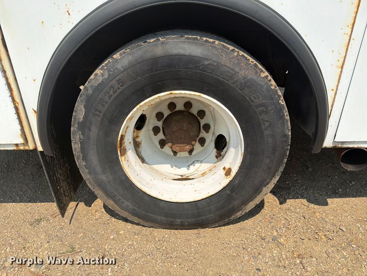 image for item DQ7941 2007 Ford F650 Super Duty utility / service truck