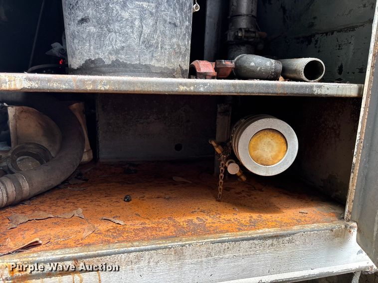 image for item DU6344 2011 International 4300 fuel truck