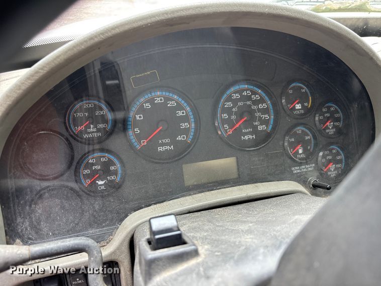 image for item DU6344 2011 International 4300 fuel truck