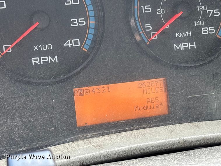 image for item DU6344 2011 International 4300 fuel truck