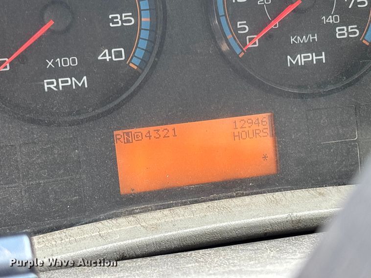image for item DU6344 2011 International 4300 fuel truck
