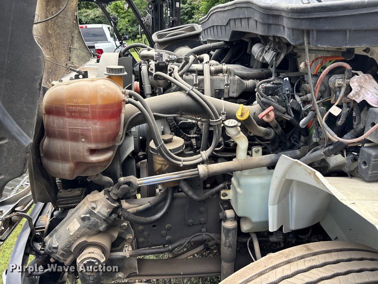 image for item DU6344 2011 International 4300 fuel truck