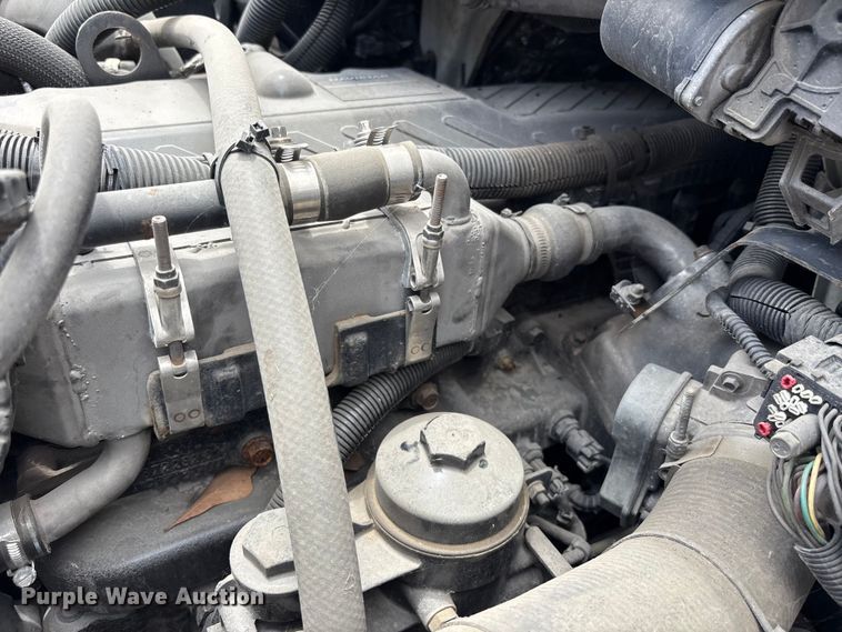 image for item DU6344 2011 International 4300 fuel truck
