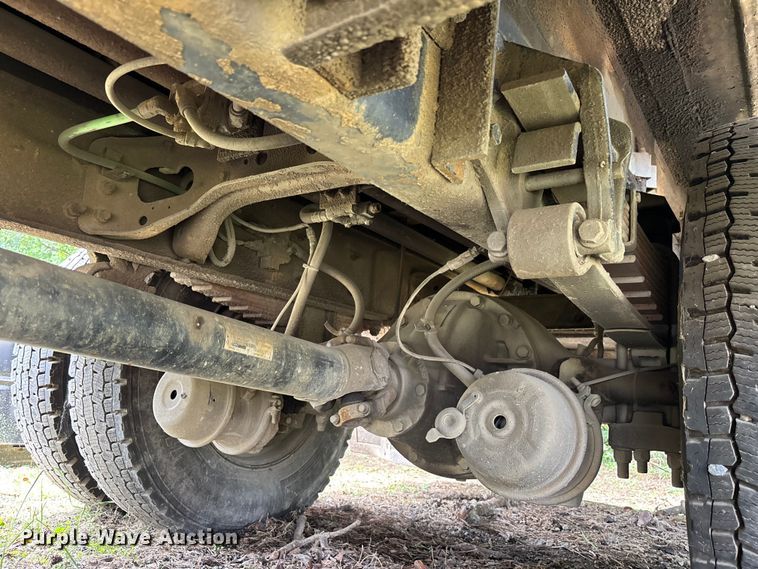 image for item DU6344 2011 International 4300 fuel truck