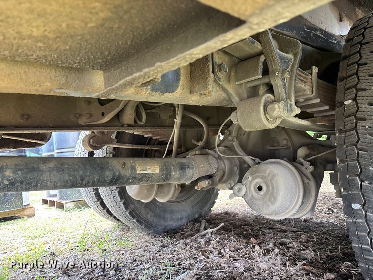 image for item DU6344 2011 International 4300 fuel truck