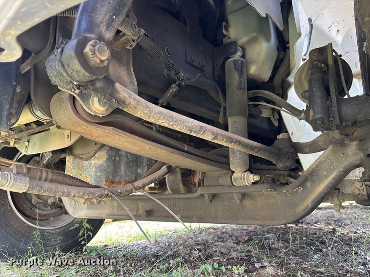 image for item DU6344 2011 International 4300 fuel truck