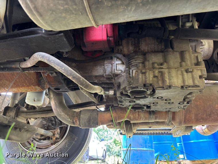 image for item DU6344 2011 International 4300 fuel truck