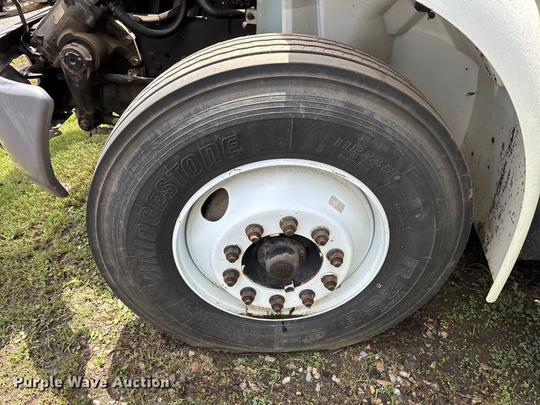 image for item DU6344 2011 International 4300 fuel truck