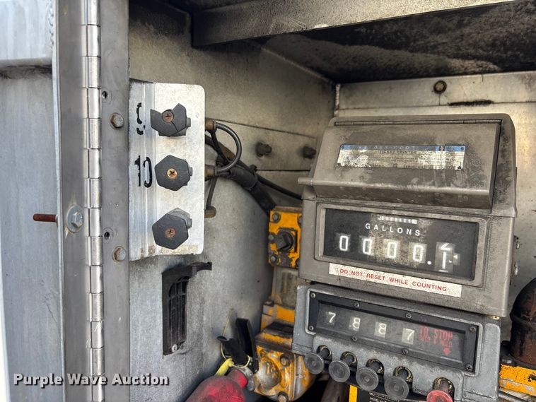 image for item DU6367 1994 Kentucky dry van trailer