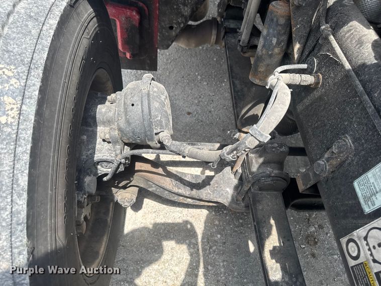 image for item DV2021 2016 Kenworth T680 semi truck