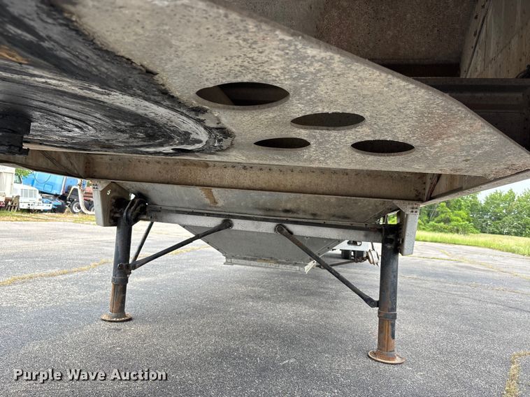 image for item DV4351 1997 Cornhusker grain trailer
