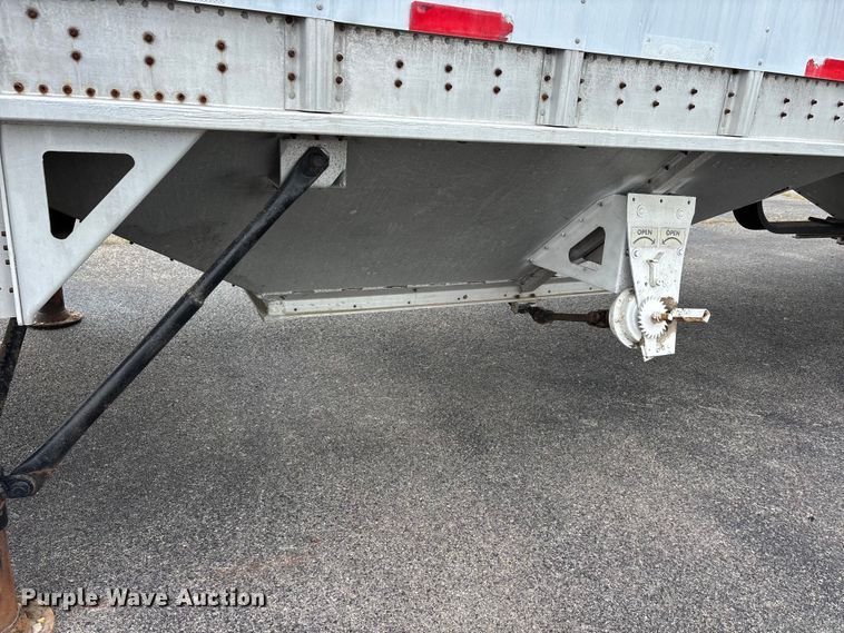 image for item DV4351 1997 Cornhusker grain trailer