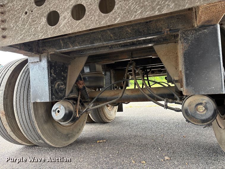 image for item DV4351 1997 Cornhusker grain trailer