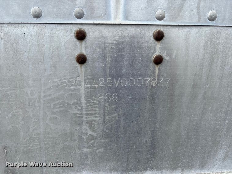 image for item DV4351 1997 Cornhusker grain trailer