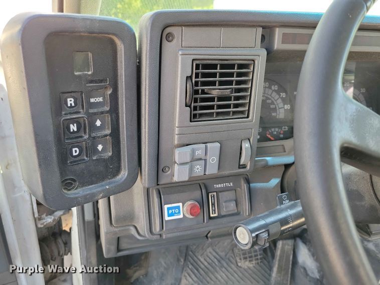 image for item DZ7340 2002 GMC C8500 refuse truck