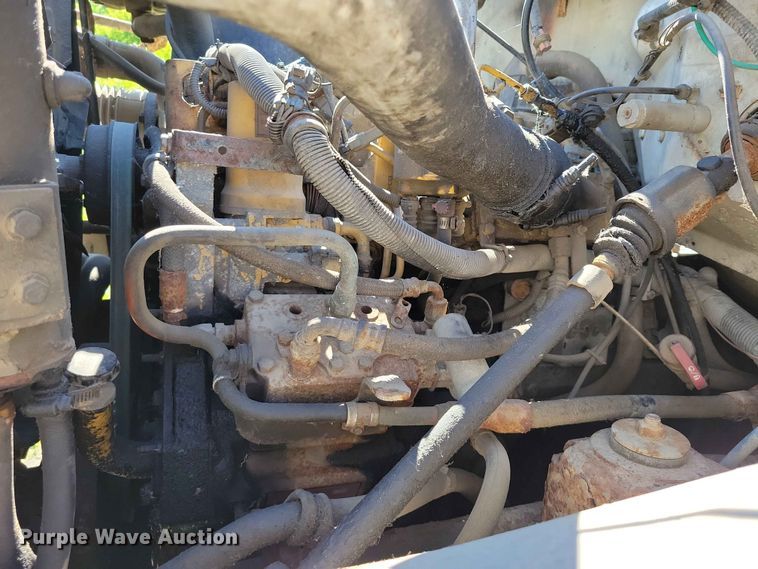 image for item DZ7340 2002 GMC C8500 refuse truck