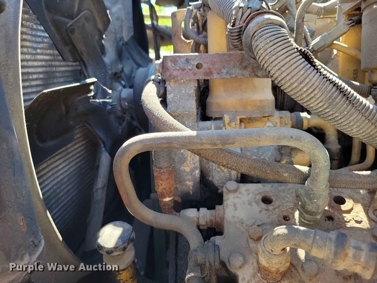 image for item DZ7340 2002 GMC C8500 refuse truck