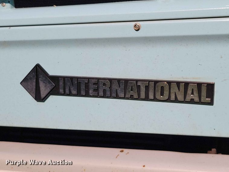 image for item DZ7341 2001 International 4900 refuse truck