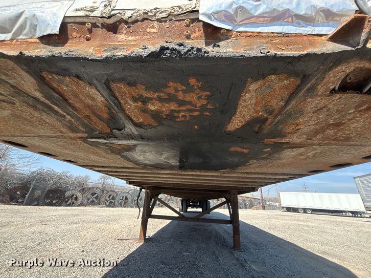 image for item EA4612 1997 Wabash dry van trailer