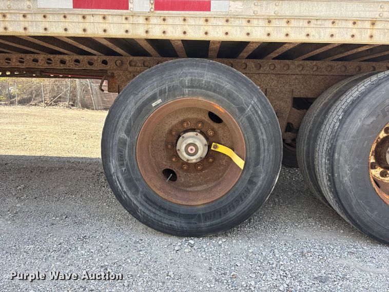 image for item EA4612 1997 Wabash dry van trailer