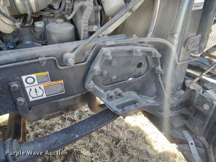 image for item ED0174 2016 Peterbilt 579 semi truck