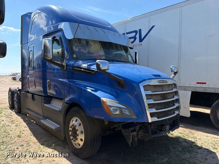 image for item ED5287 2019 Freightliner Cascadia semi truck