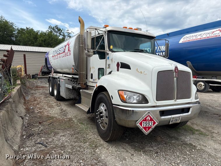 image for item EF1244 2014 Kenworth T3 Series fuel truck