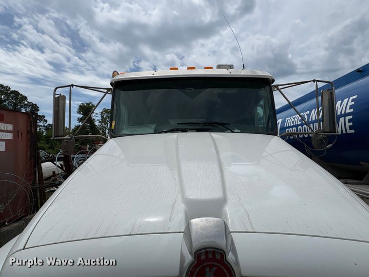 image for item EF1244 2014 Kenworth T3 Series fuel truck