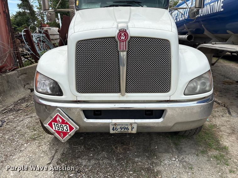 image for item EF1244 2014 Kenworth T3 Series fuel truck