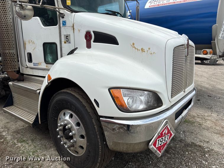 image for item EF1244 2014 Kenworth T3 Series fuel truck